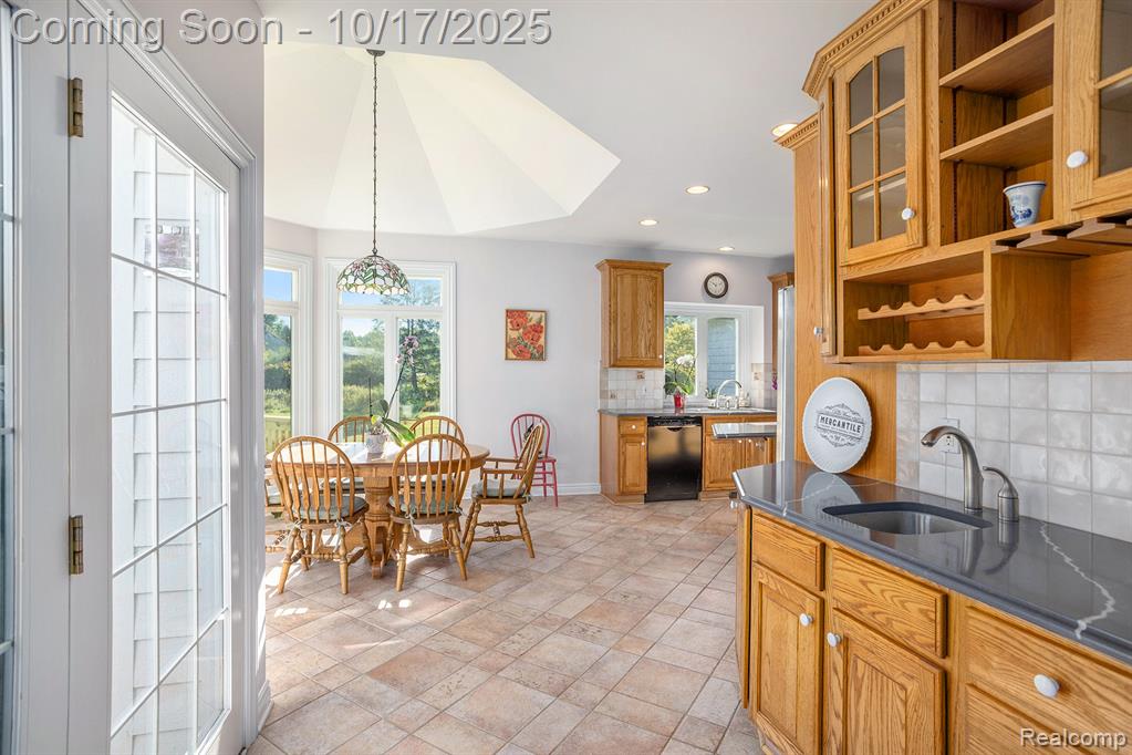 199 East Barron Road Howell, MI 48855 - Photo 11 of 56