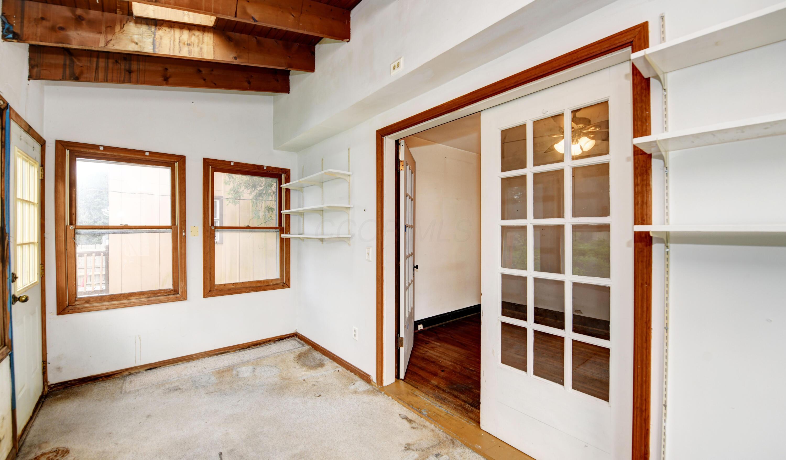 486 East Tulane Road Columbus, OH 43202 - Photo 25 of 32 Sun Room (2)