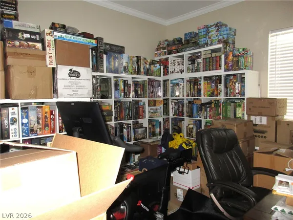 $3,900 | 1927 Taylorville Street, Las Vegas, NV 89135