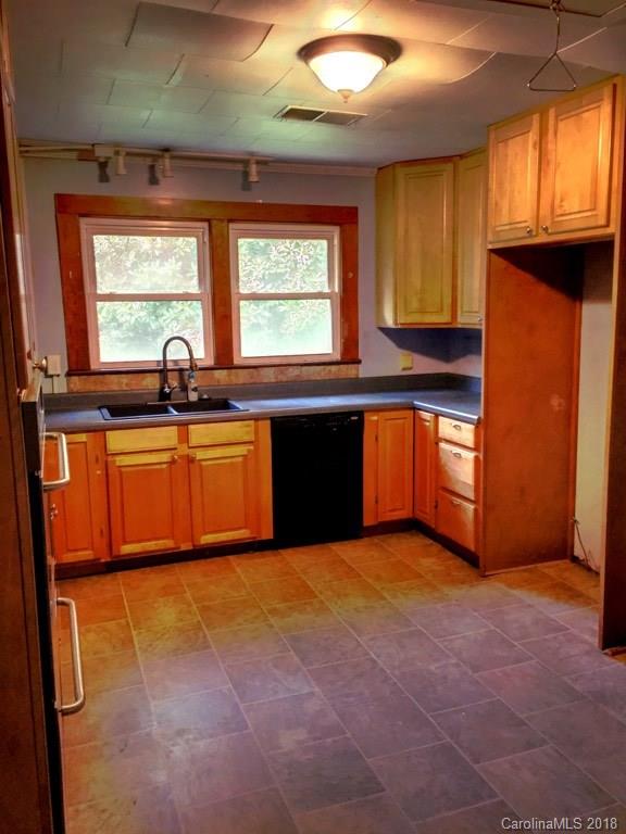 2704 Lowell Road Gastonia, NC 28054 - Photo 3 of 17 Gallery Image 3