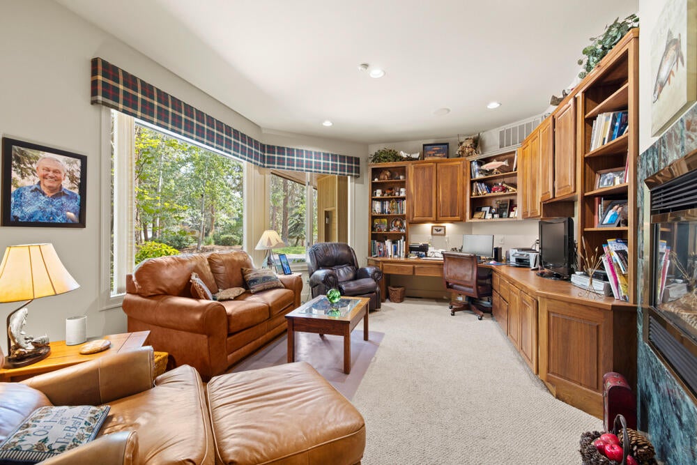 11539 Kestrel Road Klamath Falls, OR 97601 - Photo 28 of 72 11539KestrelRd.-153