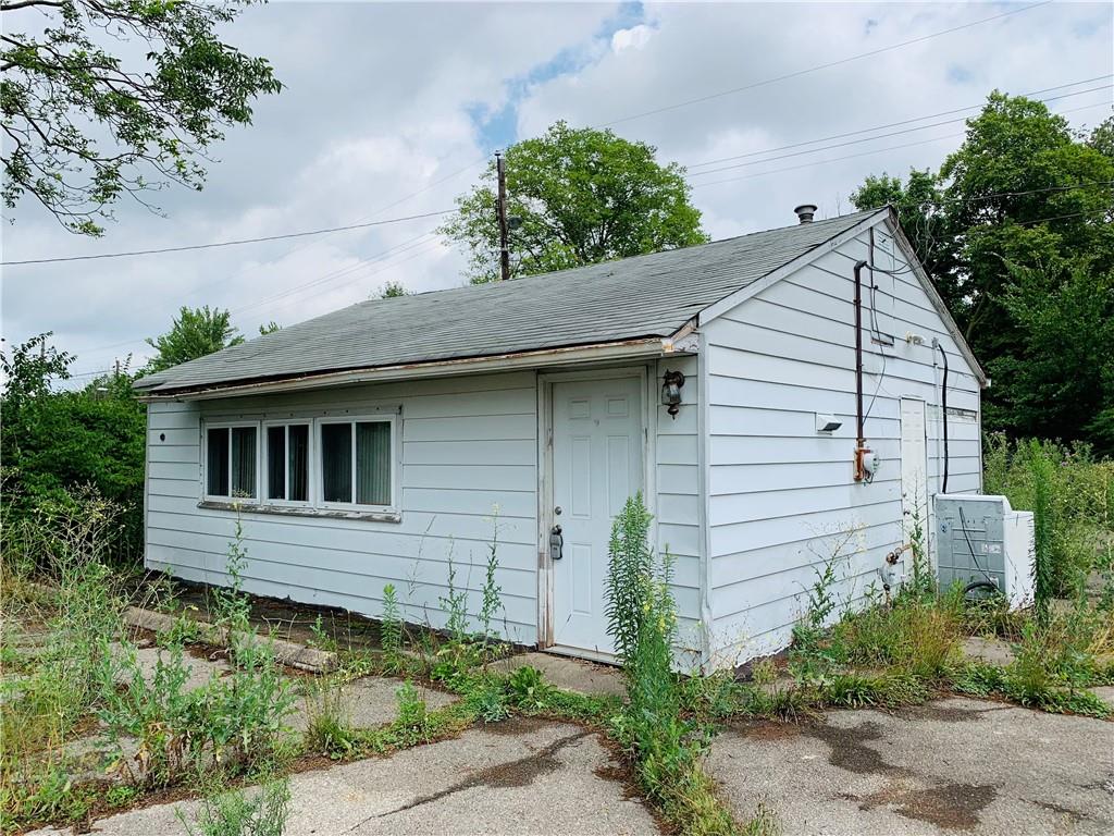 197 North Shortridge Road Indianapolis, IN 46219 - Photo 15 of 21