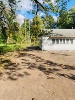 197 North Shortridge Road Indianapolis, IN 46219 - Photo 3 of 21
