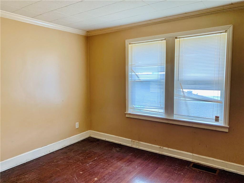 197 North Shortridge Road Indianapolis, IN 46219 - Photo 9 of 21