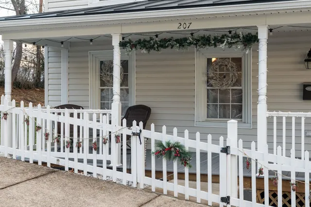 $249,900 | 207 Reservoir Street, Staunton, VA 24401