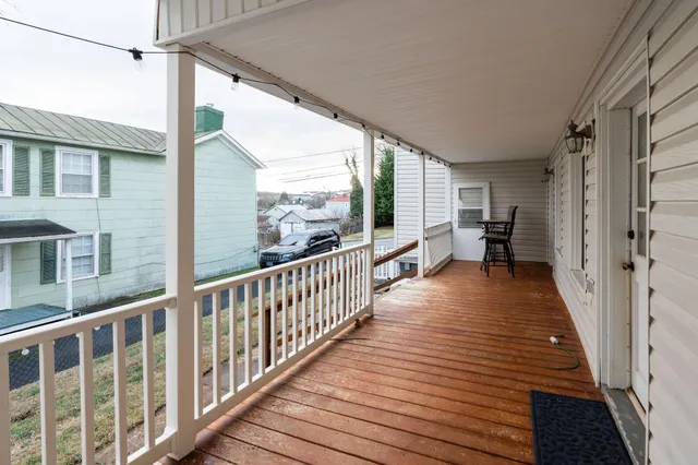 $249,900 | 207 Reservoir Street, Staunton, VA 24401