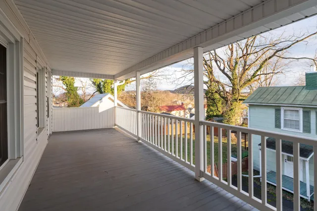 $249,900 | 207 Reservoir Street, Staunton, VA 24401