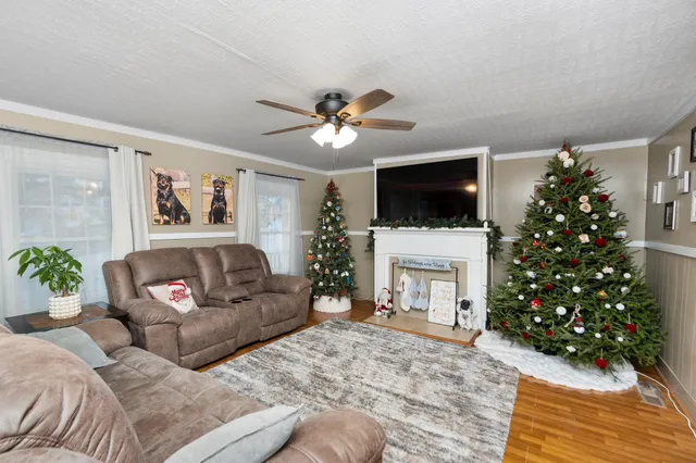 $249,900 | 207 Reservoir Street, Staunton, VA 24401