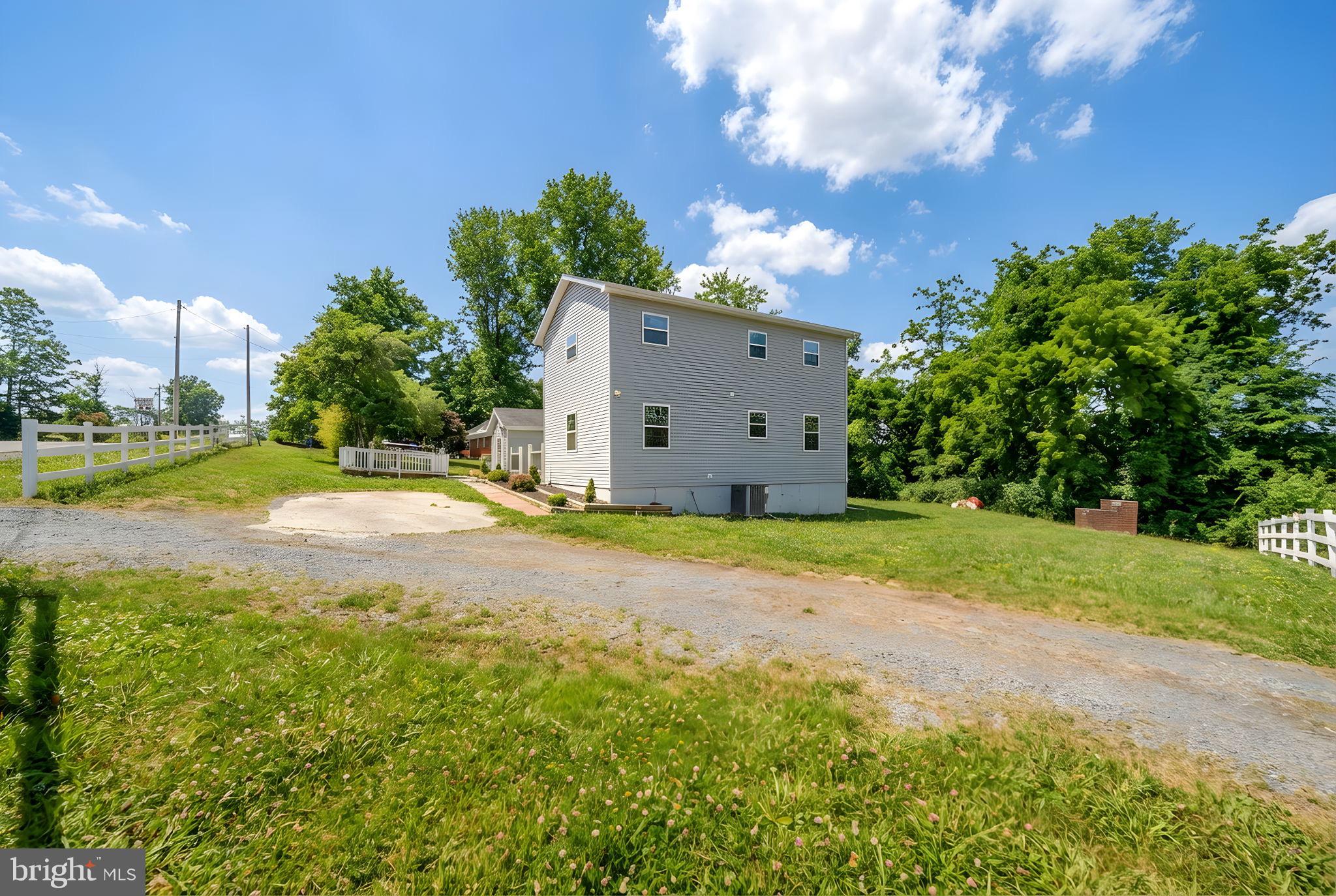 671 Pine Ridge Drive Front Royal, VA 22630 - Photo 17 of 108 Charming home on spacious green lot.