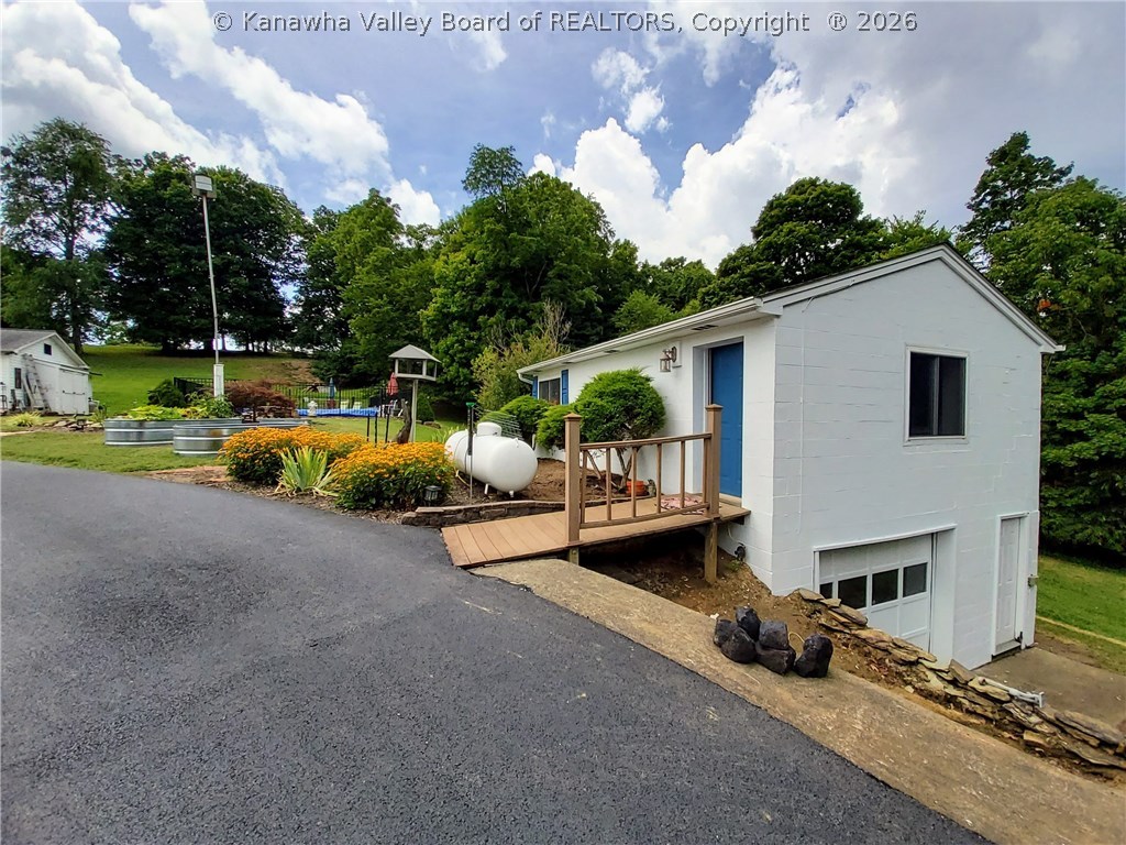 8295 Ohio River Road Point Pleasant, WV 25550 - Photo 41 of 50 Gallery Image 41
