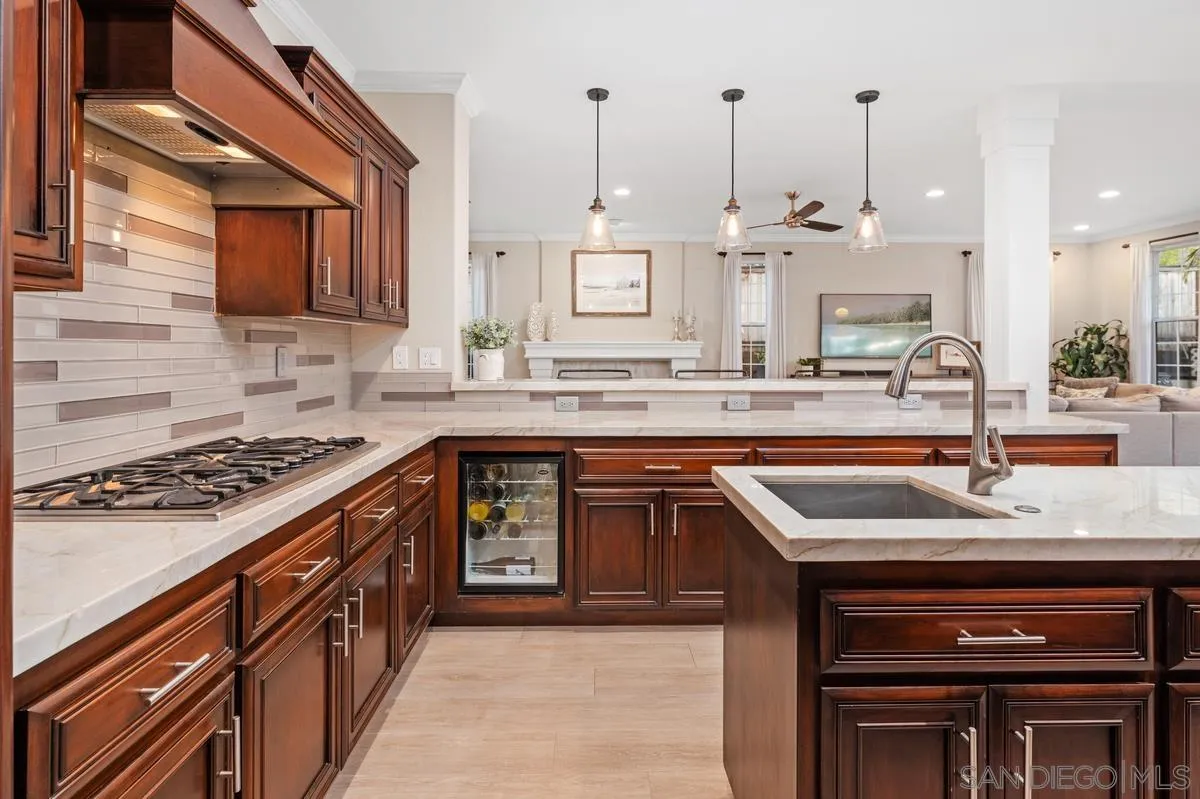 12524 Dormouse Road San Diego, CA 92129 - Photo 12 of 33