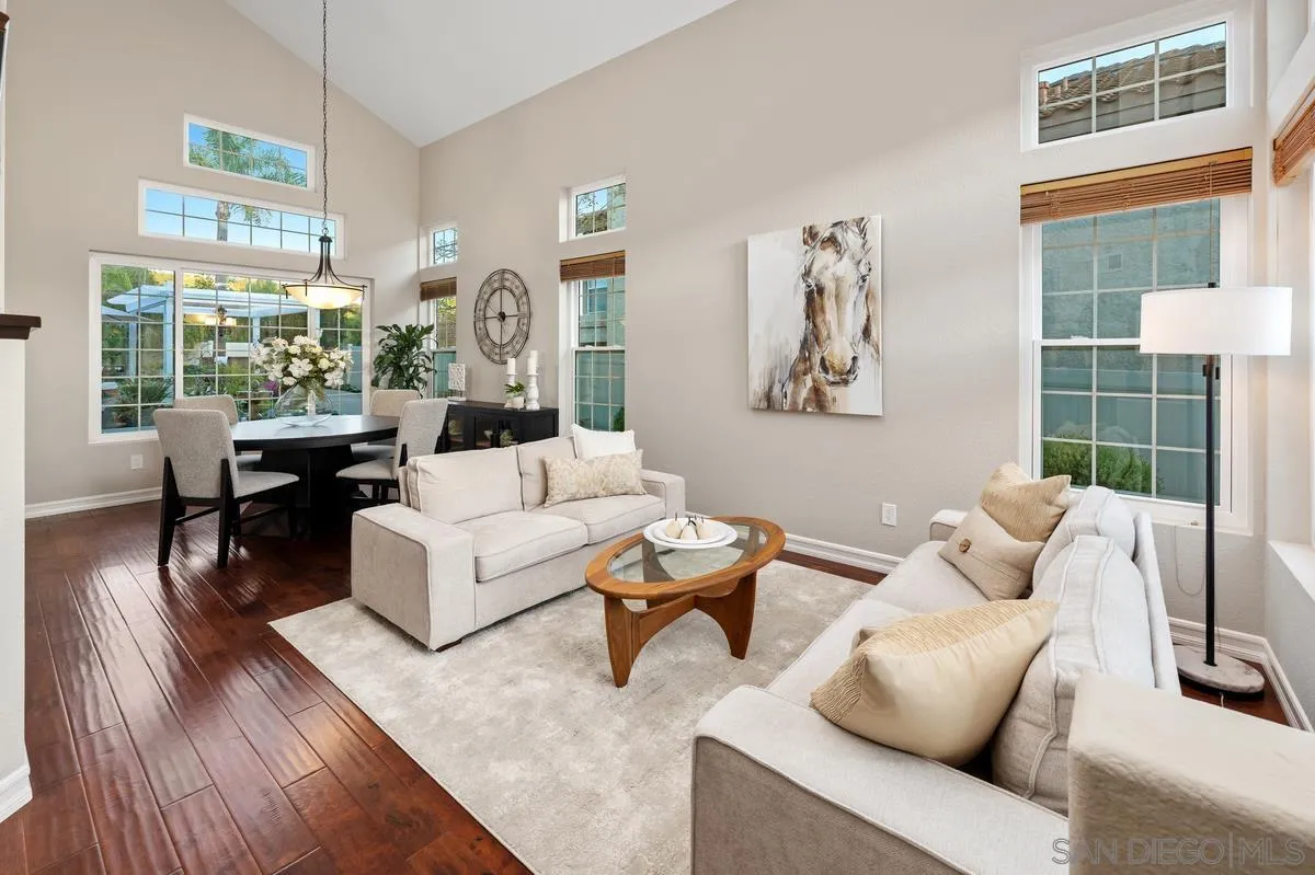 12524 Dormouse Road San Diego, CA 92129 - Photo 4 of 33 Living Room