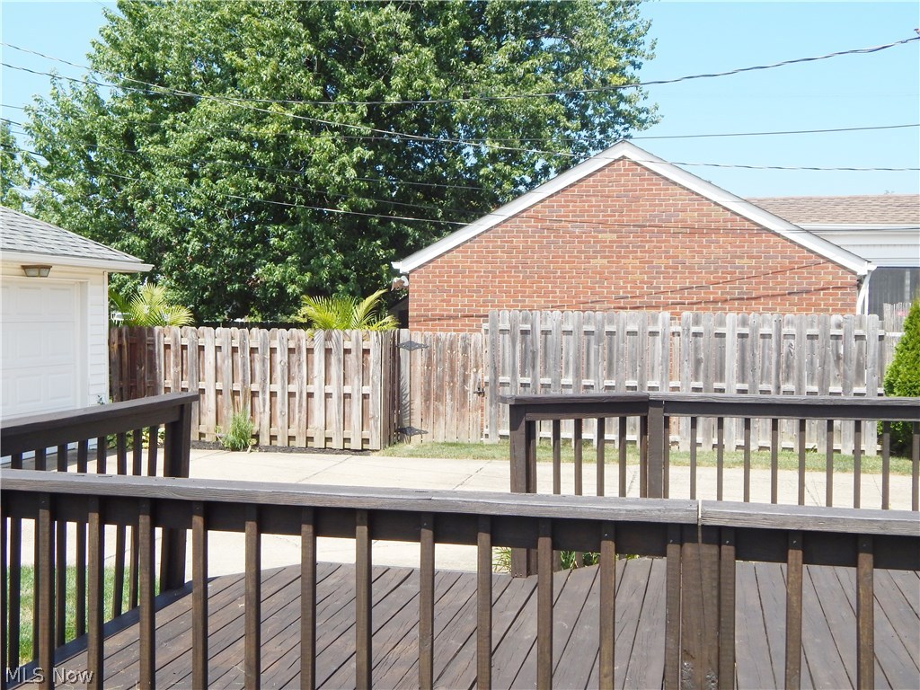 6336 Stanbury Road Parma, OH 44129 - Photo 19 of 20