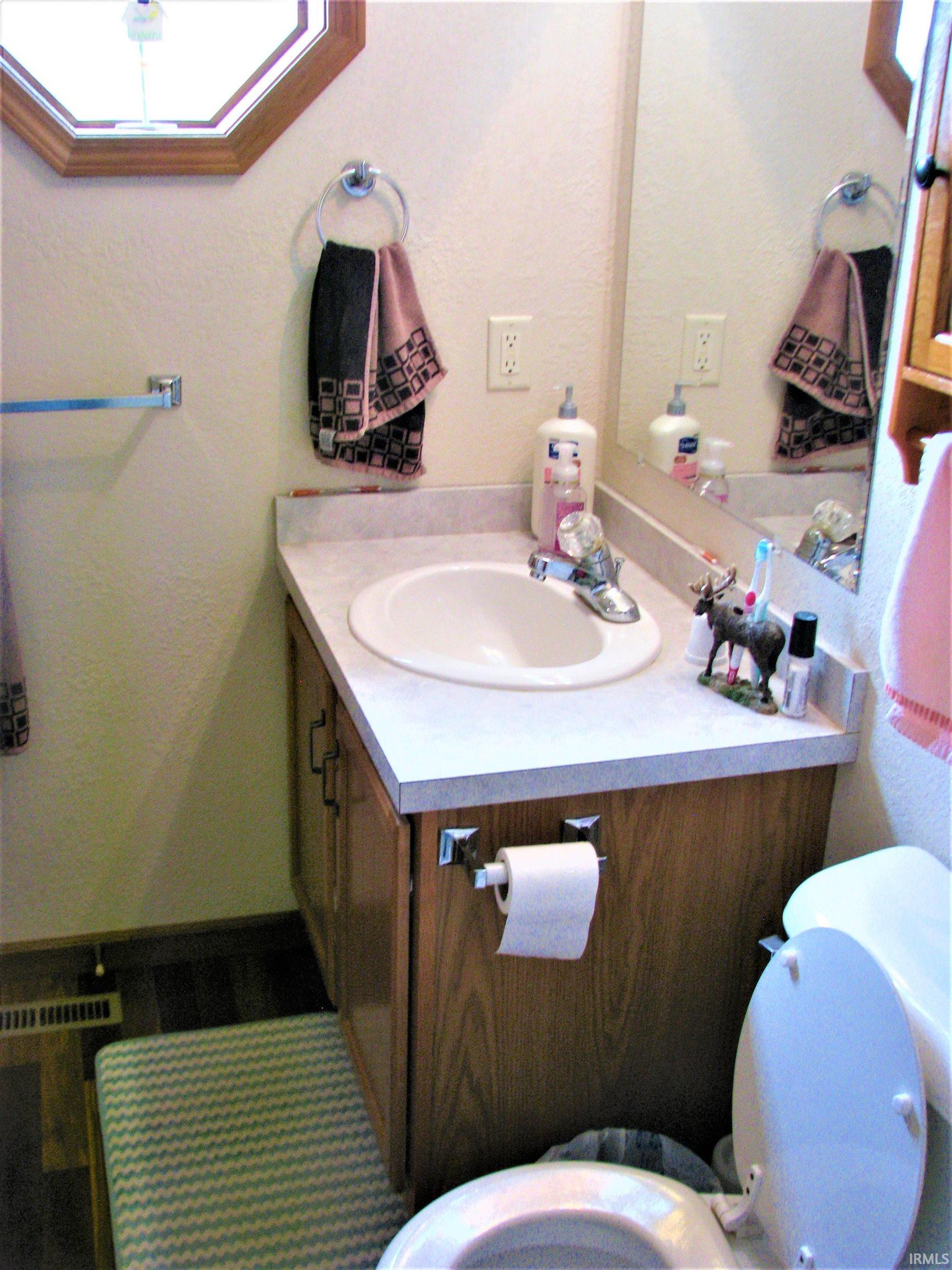 18950 Wild Rose Road New Paris, IN 46553 - Photo 15 of 36 Gallery Image 15