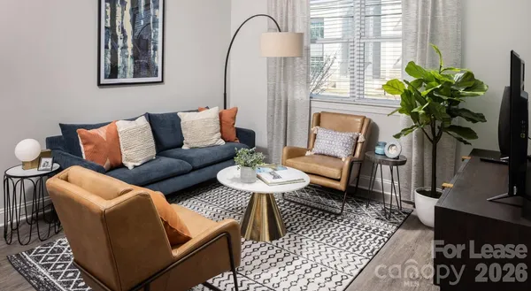 $1,824 | 8424 North Tryon Street, Unit B1, Charlotte, NC 28262