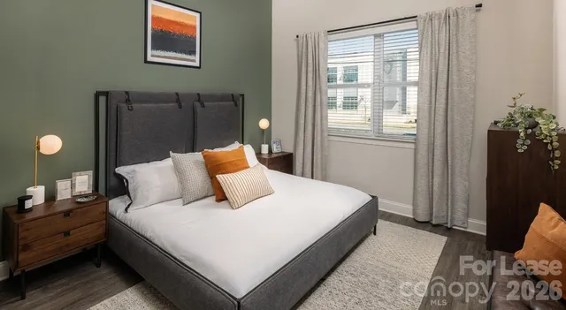 $1,650 | 8424 North Tryon Street, Unit B3, Charlotte, NC 28262