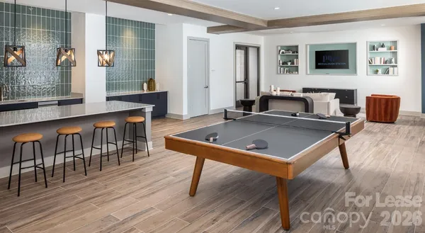 $1,824 | 8424 North Tryon Street, Unit B1, Charlotte, NC 28262