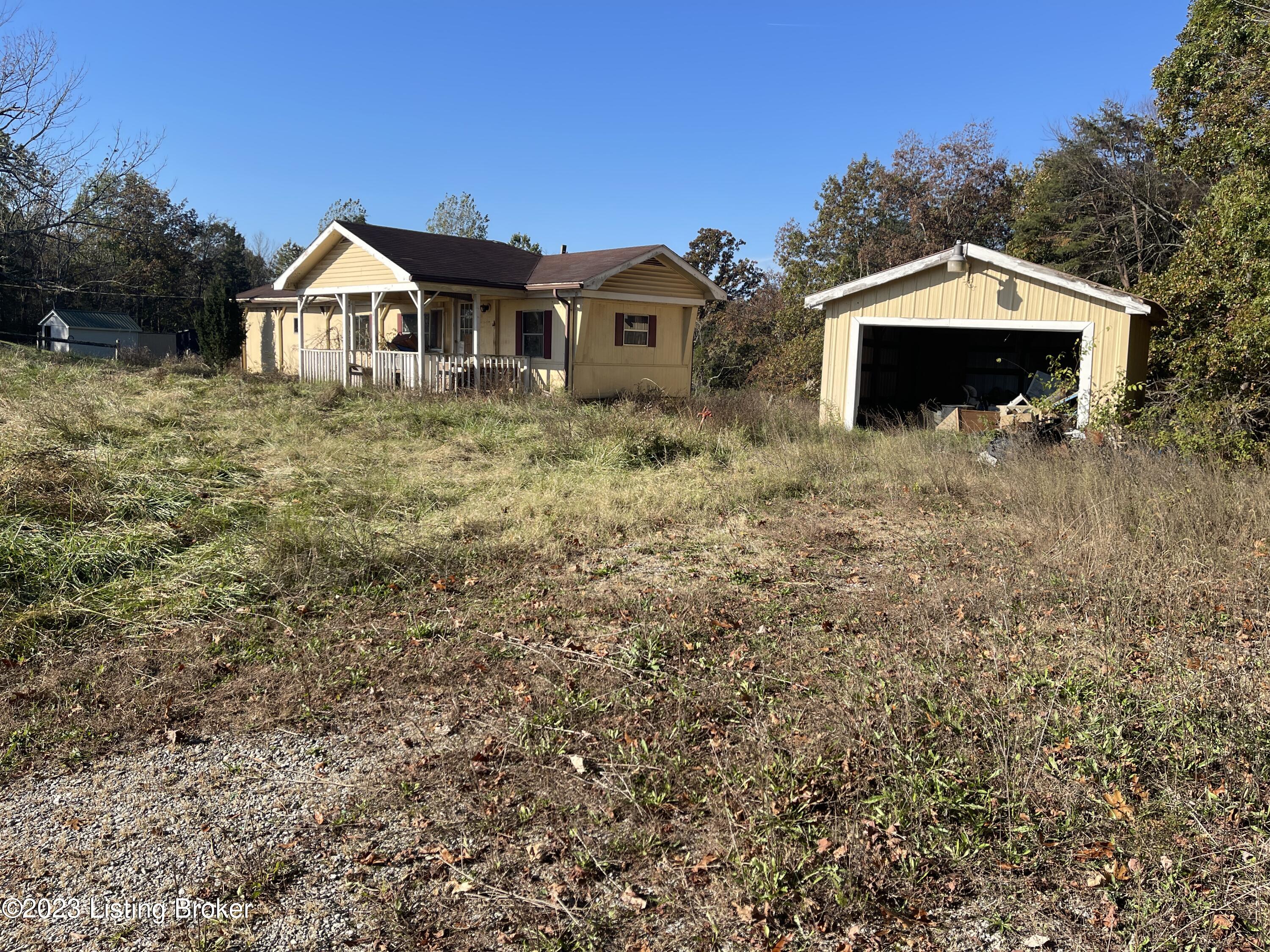 4671 Roberts Road Bardstown, KY 40004 - Photo 4 of 9 IMG_6066