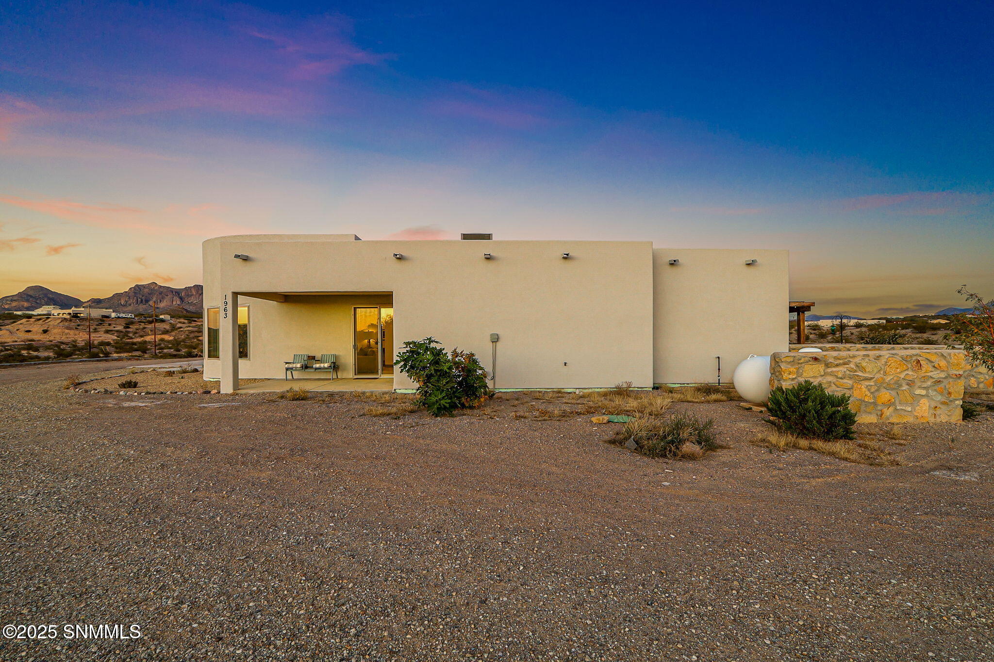 1963 Guamis Road Las Cruces, NM 88012 - Photo 4 of 42 34-web-or-mls-IMG_4734