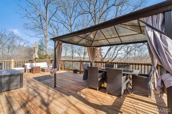 $400,000 | 897 Top Notch Lane, Eureka, MO 63025