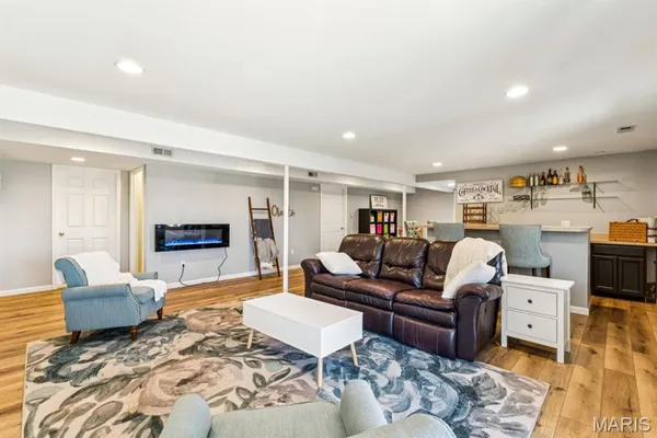 $400,000 | 897 Top Notch Lane, Eureka, MO 63025