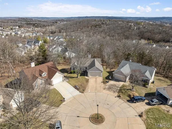 $400,000 | 897 Top Notch Lane, Eureka, MO 63025