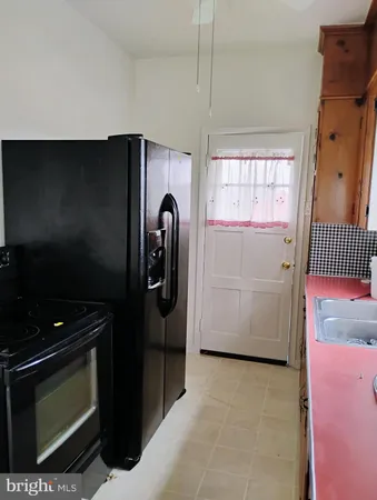 a view of utility room