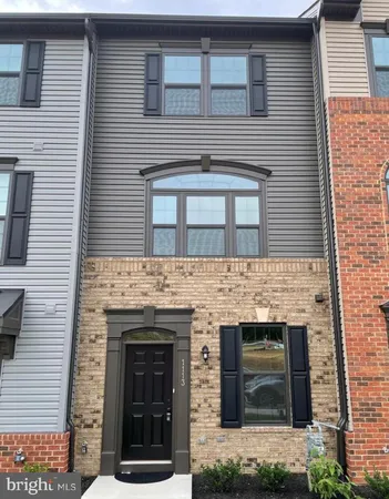 $2,700 | 1113 Rampart Drive, Fredericksburg, VA 22401