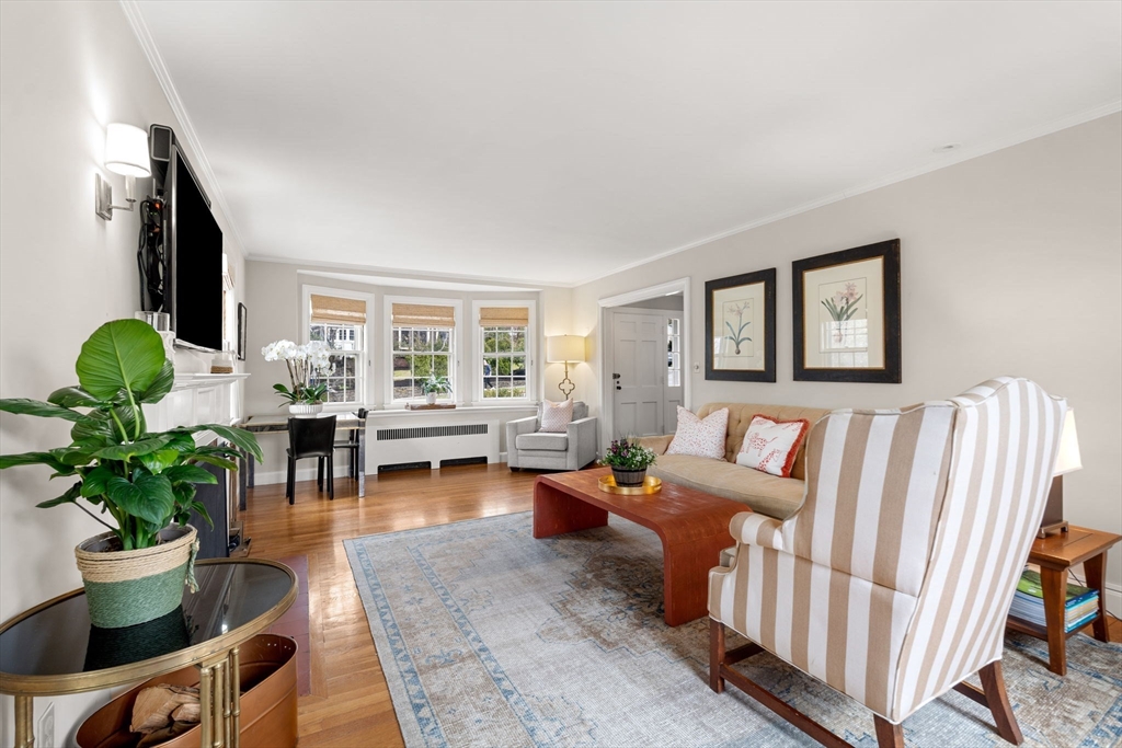 47 Standish Road Milton, MA 02186 - Photo 4 of 23