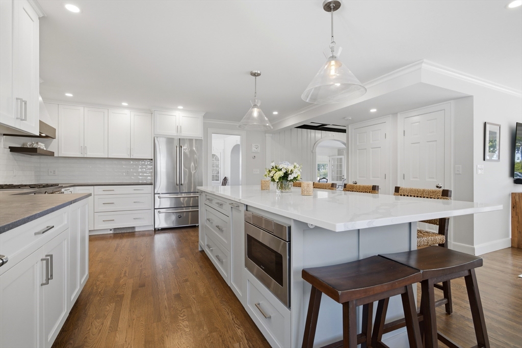 5 Coolidge Road Marblehead, MA 01945 - Photo 9 of 26