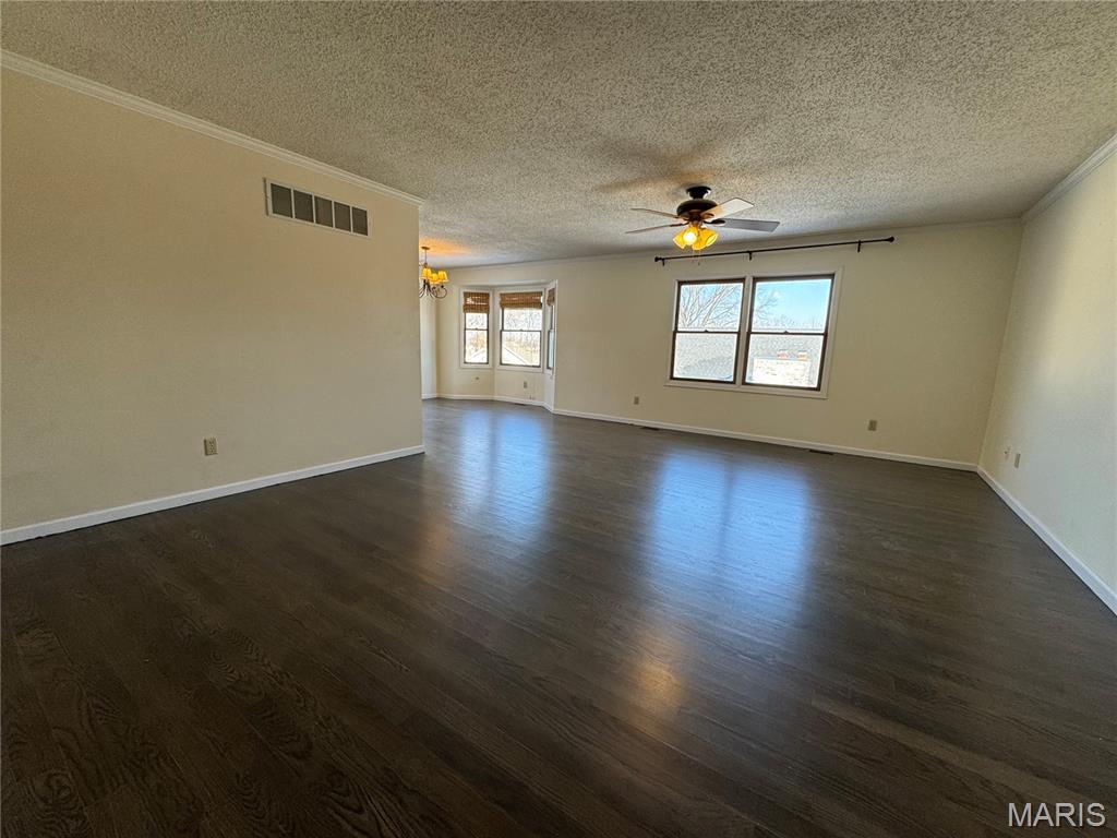 7 Nick Ridge Drive Washington, MO 63090 - Photo 4 of 22