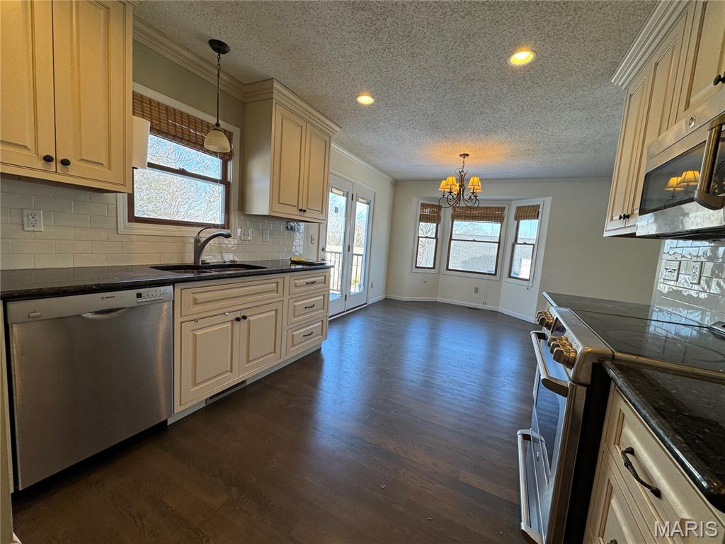 7 Nick Ridge Drive Washington, MO 63090 - Photo 9 of 22