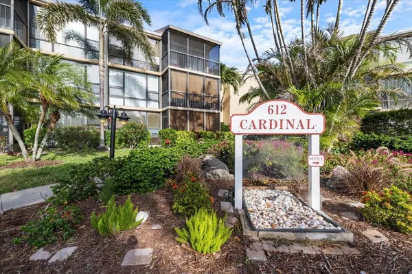 $2,700 | 612 Bird Bay Drive South, Unit 112CAR, Venice, FL 34285