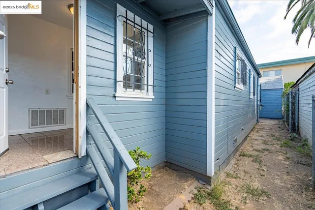 $579,000 | 8806 Dowling Street, Oakland, CA 94605