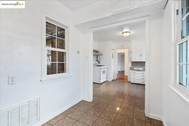 $579,000 | 8806 Dowling Street, Oakland, CA 94605