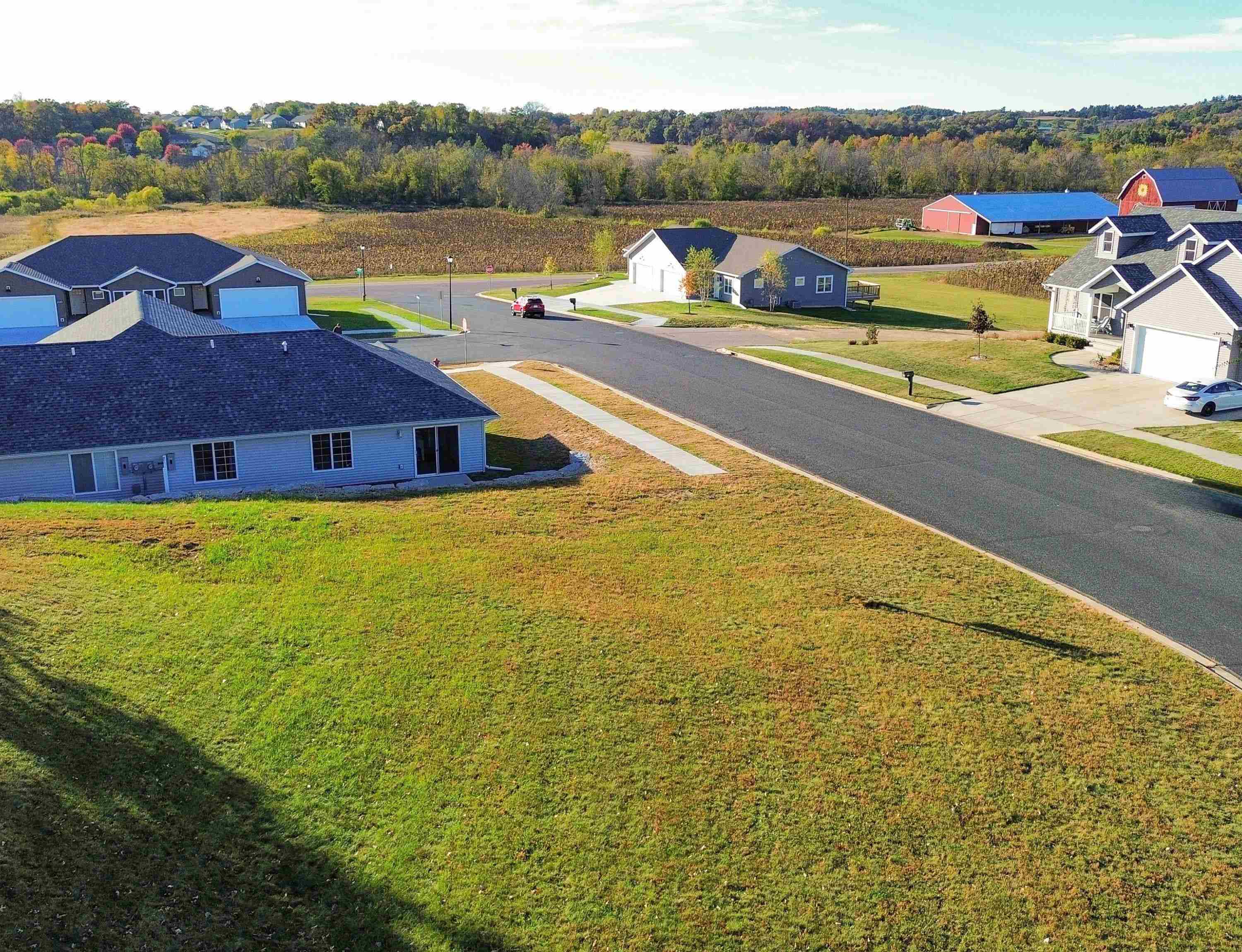 836 Hay Creek Trail Reedsburg, WI 53959 - Photo 6 of 7