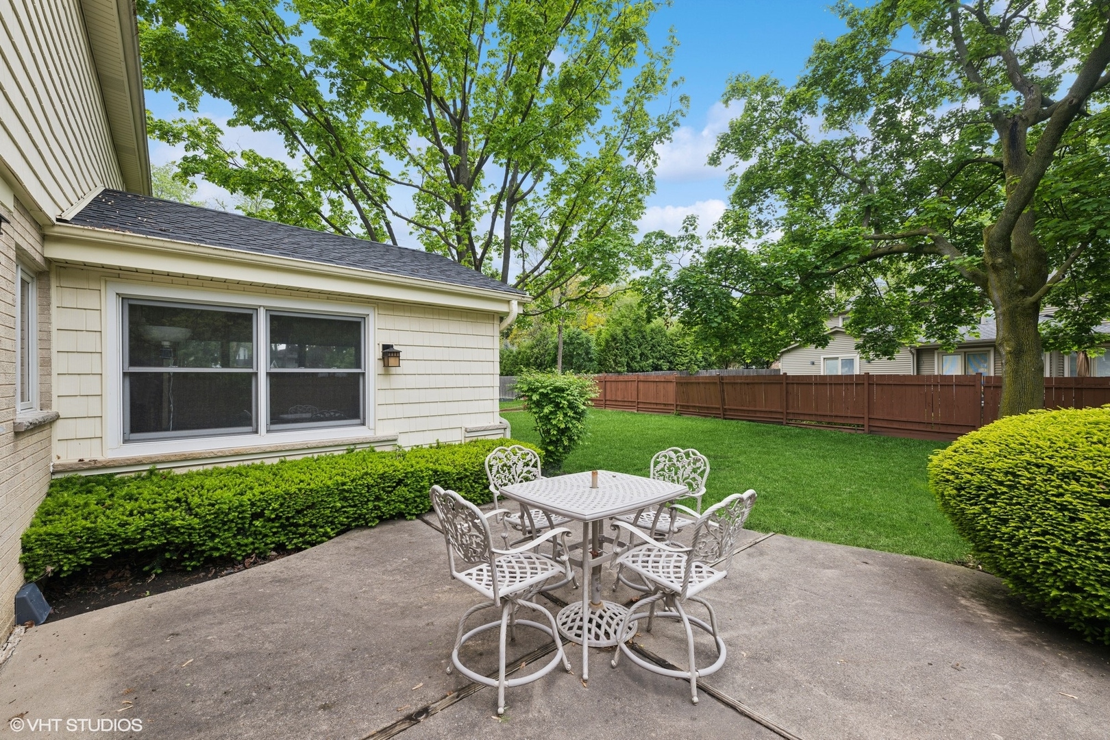 1247 High Point Lane Northbrook, IL 60062 - Photo 35 of 41 Gallery Image 35