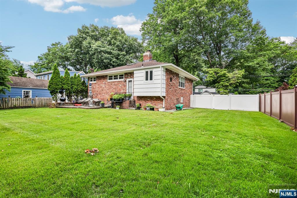 35 Knickerbocker Road Closter, NJ 07624 - Photo 29 of 34