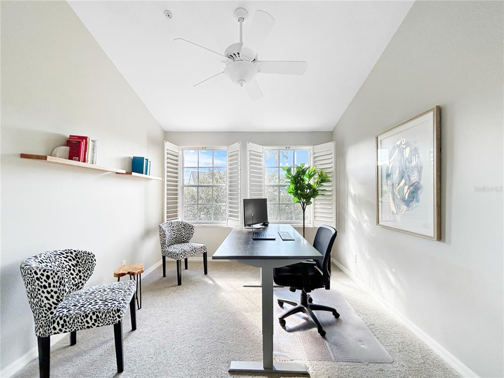 1468 Harbour Walk Road Tampa, FL 33602 - Photo 26 of 40 a workspace with furniture and a window