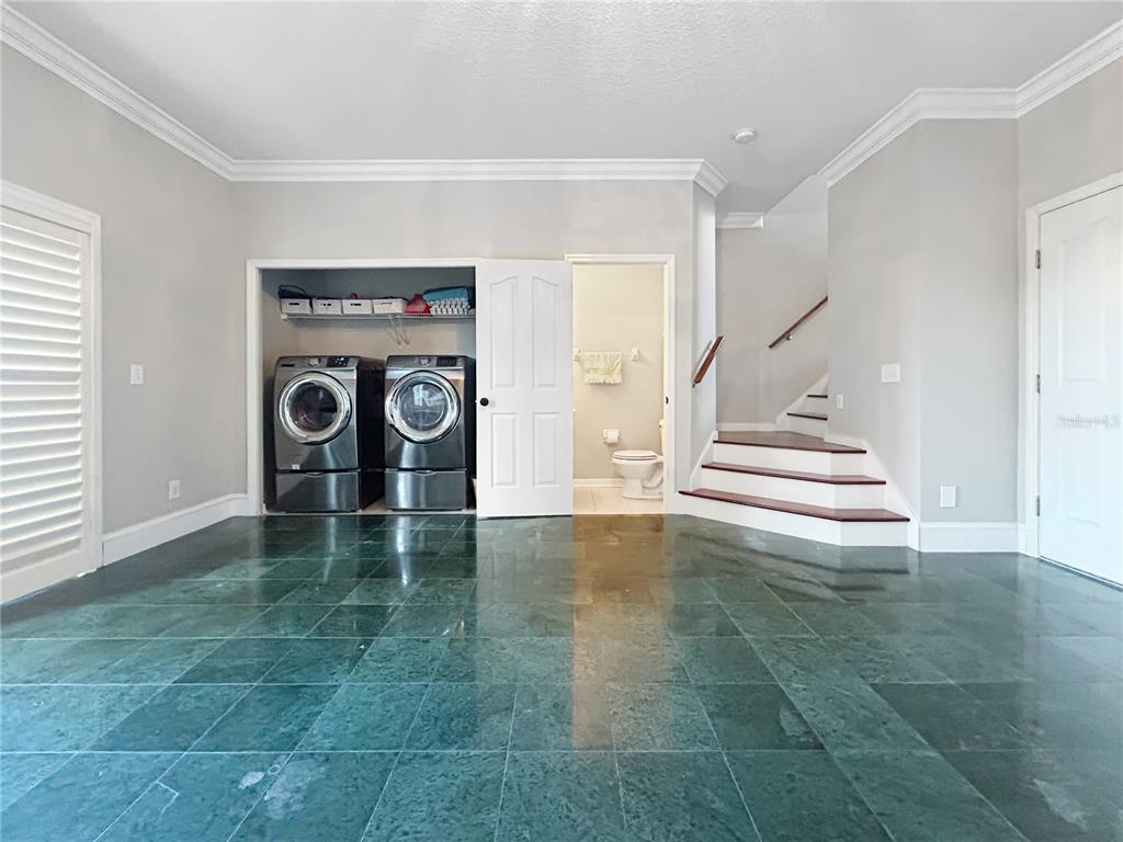 1468 Harbour Walk Road Tampa, FL 33602 - Photo 33 of 40