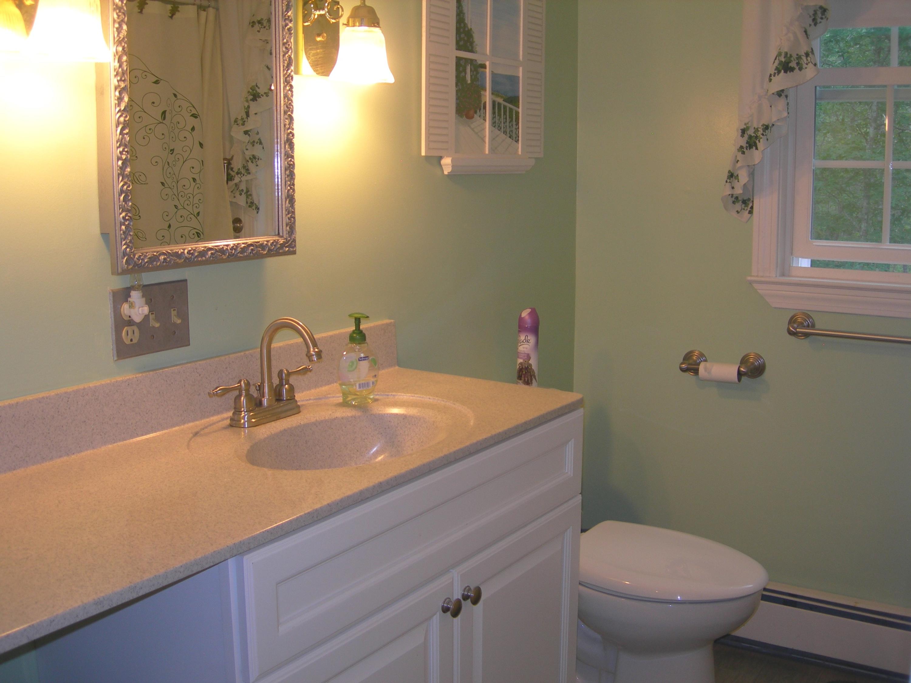 53 Chadwick Road Dennis, MA 02660 - Photo 15 of 19 Bath 2nd floor