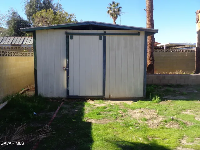 $400,000 | 44631 Fenhold Street, Lancaster, CA 93535