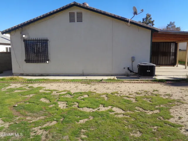 $400,000 | 44631 Fenhold Street, Lancaster, CA 93535
