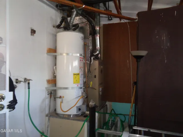 $400,000 | 44631 Fenhold Street, Lancaster, CA 93535