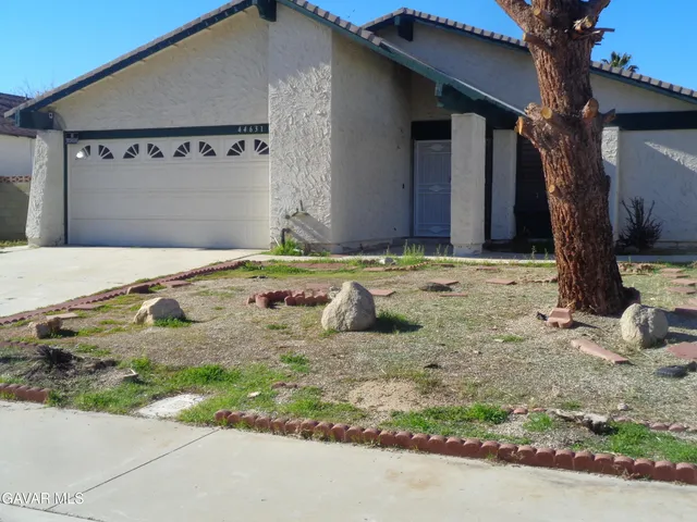 $400,000 | 44631 Fenhold Street, Lancaster, CA 93535