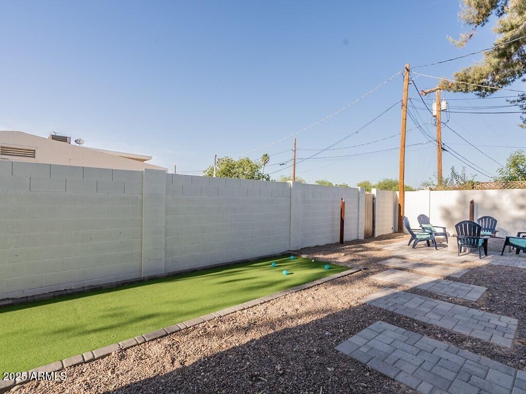 3302 East Turquoise Avenue Phoenix, AZ 85028 - Photo 51 of 59 a view of a backyard