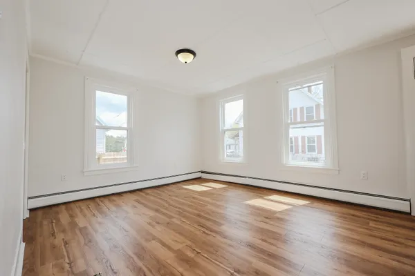 $2,100 | 9 Granite Avenue, Unit 9, Concord, NH 03301