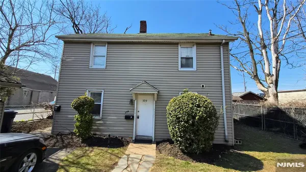 $1,525 | 309 Hudson Street, Hackensack, NJ 07601
