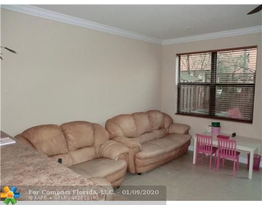 23683 Southwest 113th Avenue Homestead, FL 33032 - Photo 6 of 11 Den/Family/Great Room