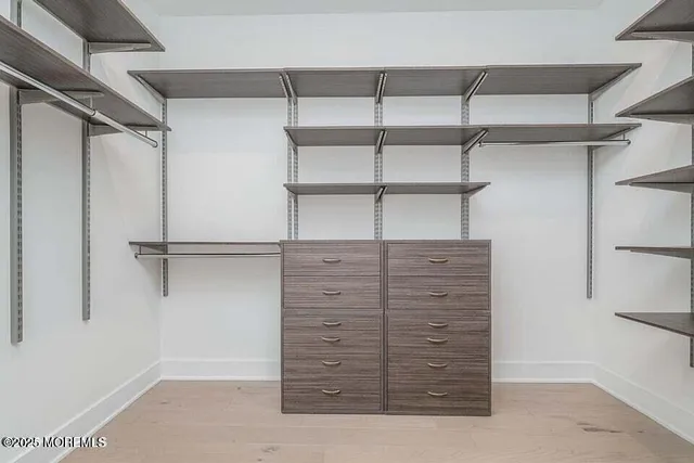 a view of walk in closet